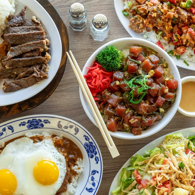 Why Locals Love TNT’s Loco Moco